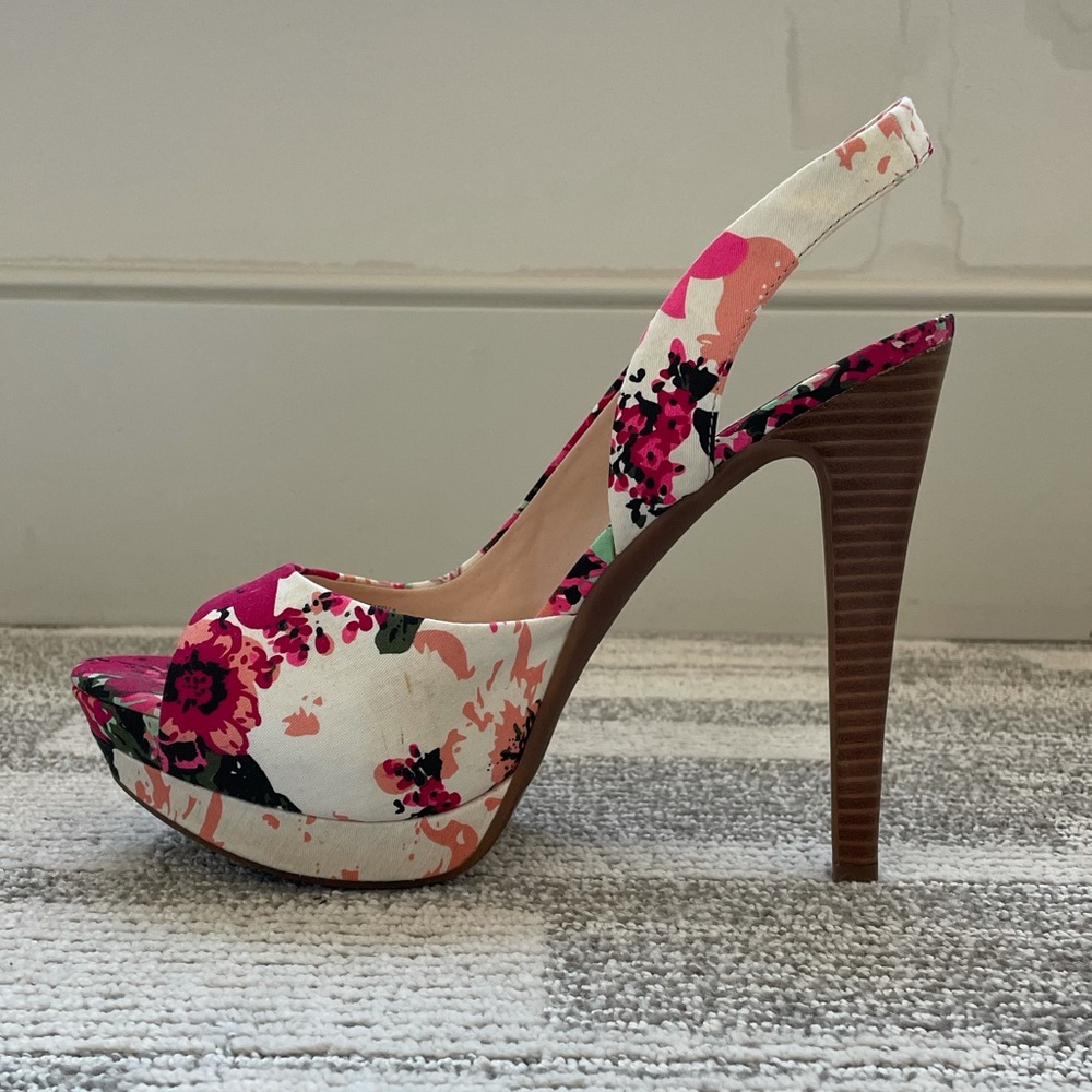 Jessica Simpson Floral Platform Peep Toe Stiletto